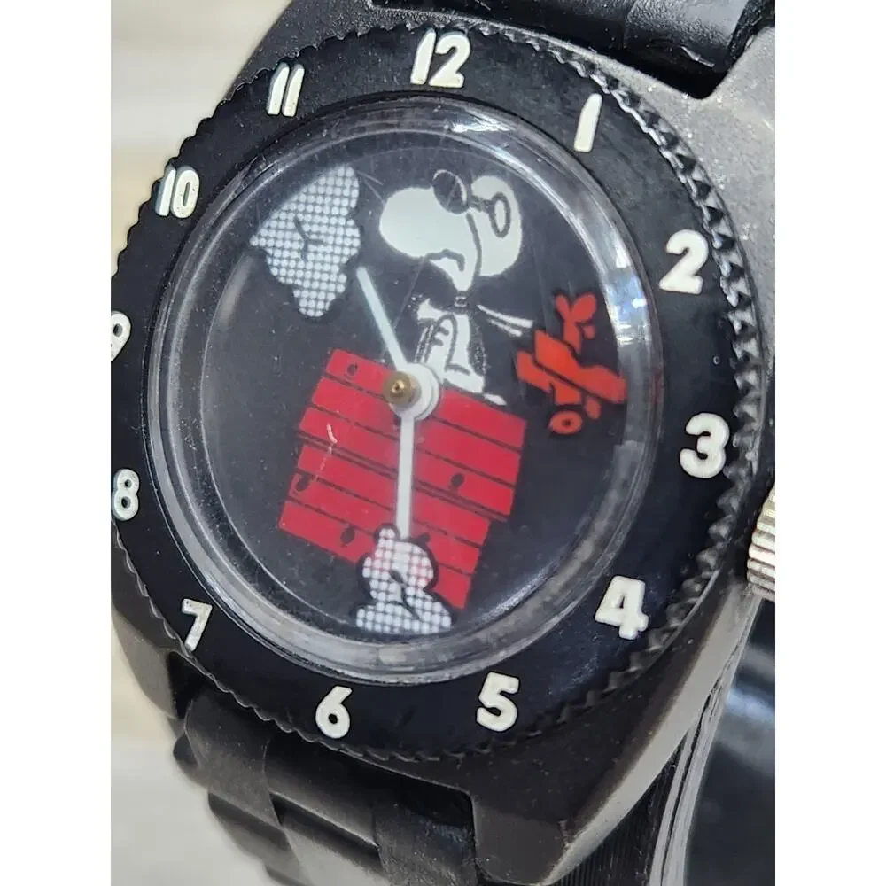 Snoopy and the Red Barron Flying Ace 1965 hand wind Wristwatch, Working